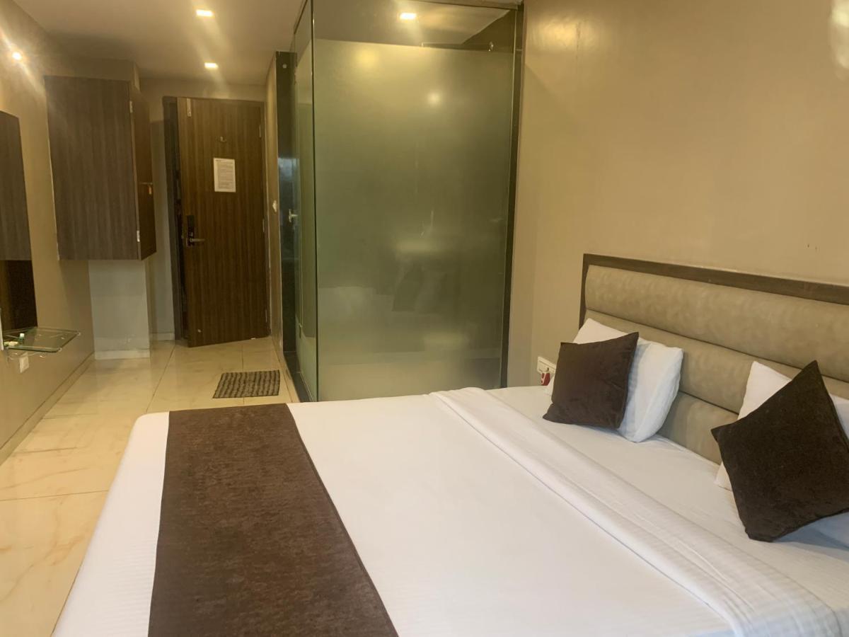 Hotel Merakee - Near Dahisar Mira Road Mumbai Εξωτερικό φωτογραφία