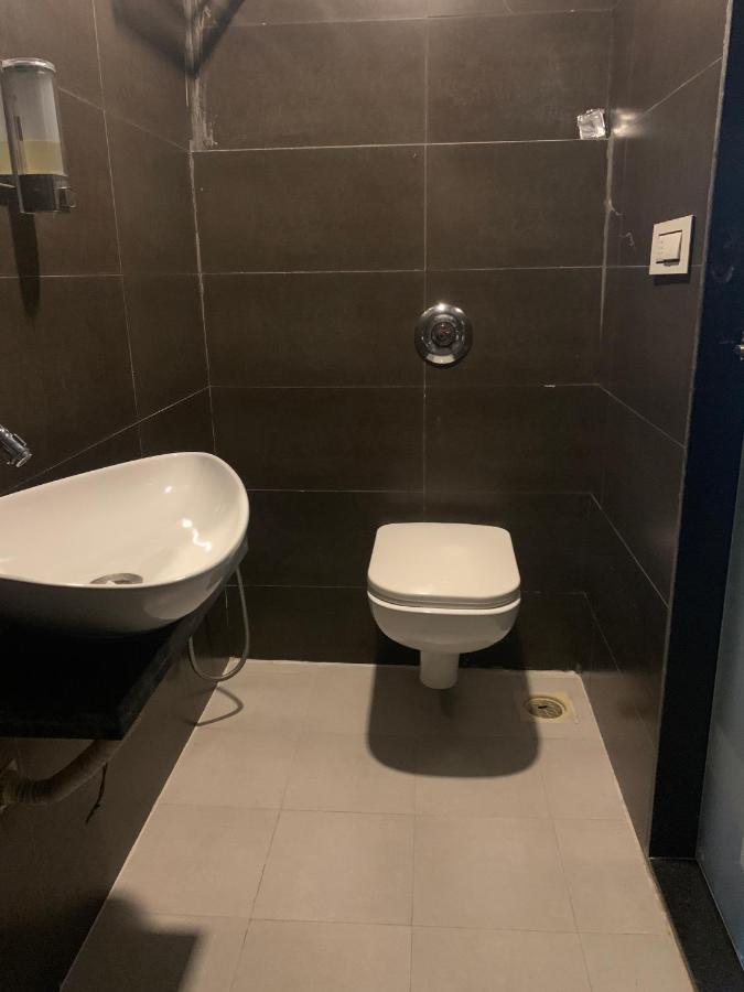 Hotel Merakee - Near Dahisar Mira Road Mumbai Εξωτερικό φωτογραφία