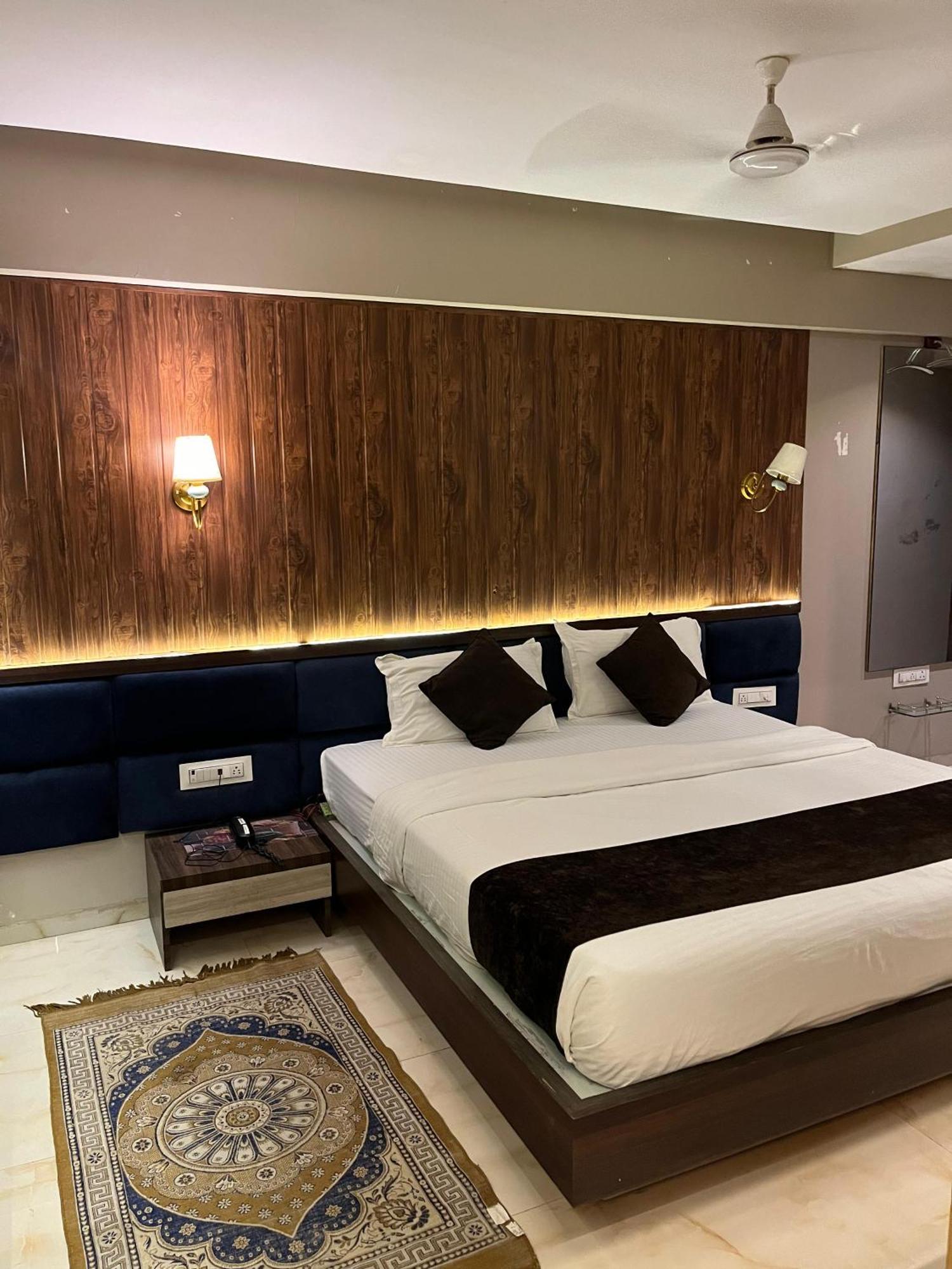Hotel Merakee - Near Dahisar Mira Road Mumbai Εξωτερικό φωτογραφία