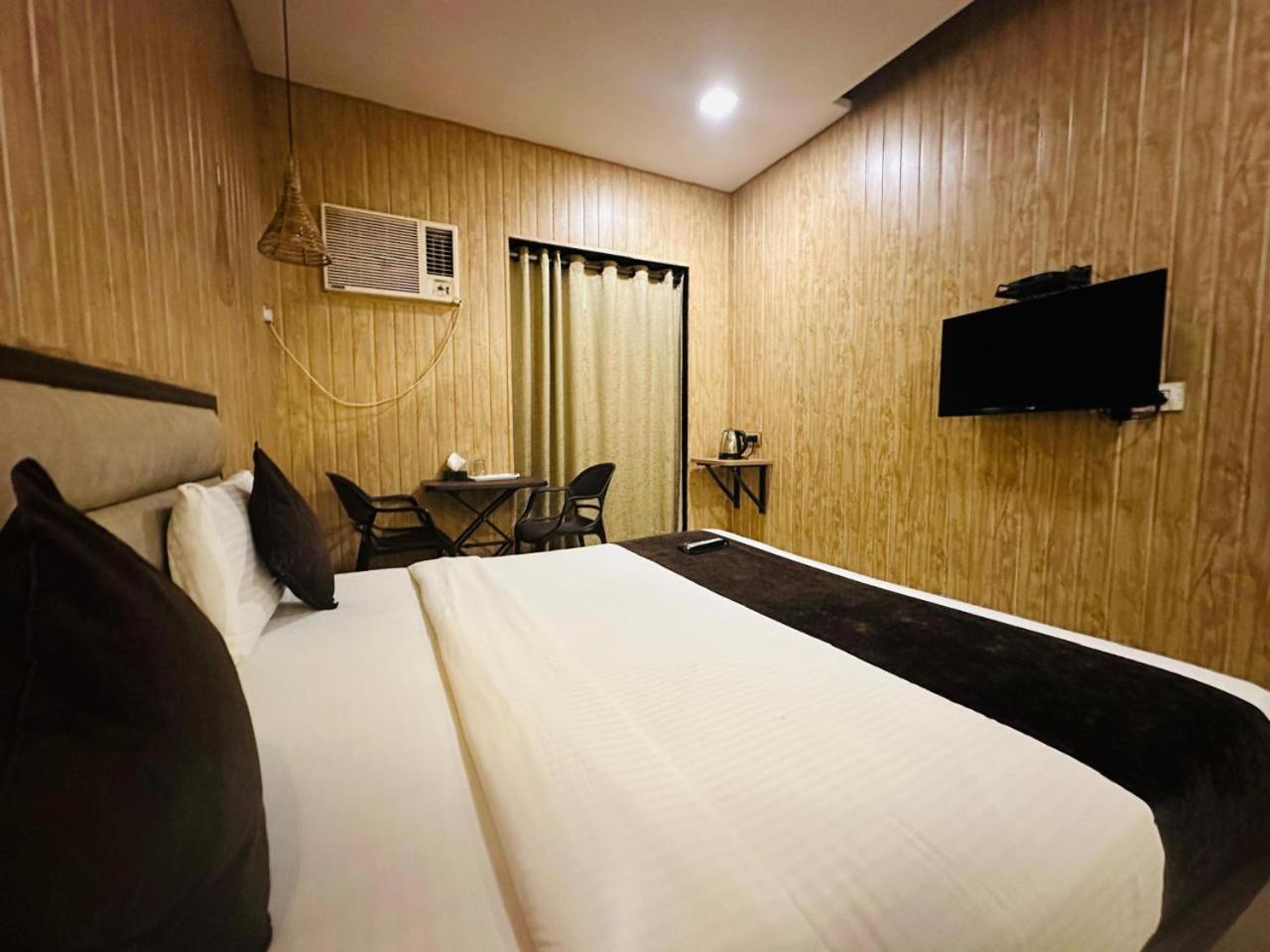 Hotel Merakee - Near Dahisar Mira Road Mumbai Εξωτερικό φωτογραφία